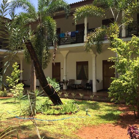 French Garden Resort أوبوفيلي المظهر الخارجي الصورة