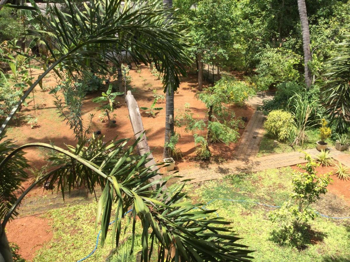 French Garden Resort أوبوفيلي المظهر الخارجي الصورة