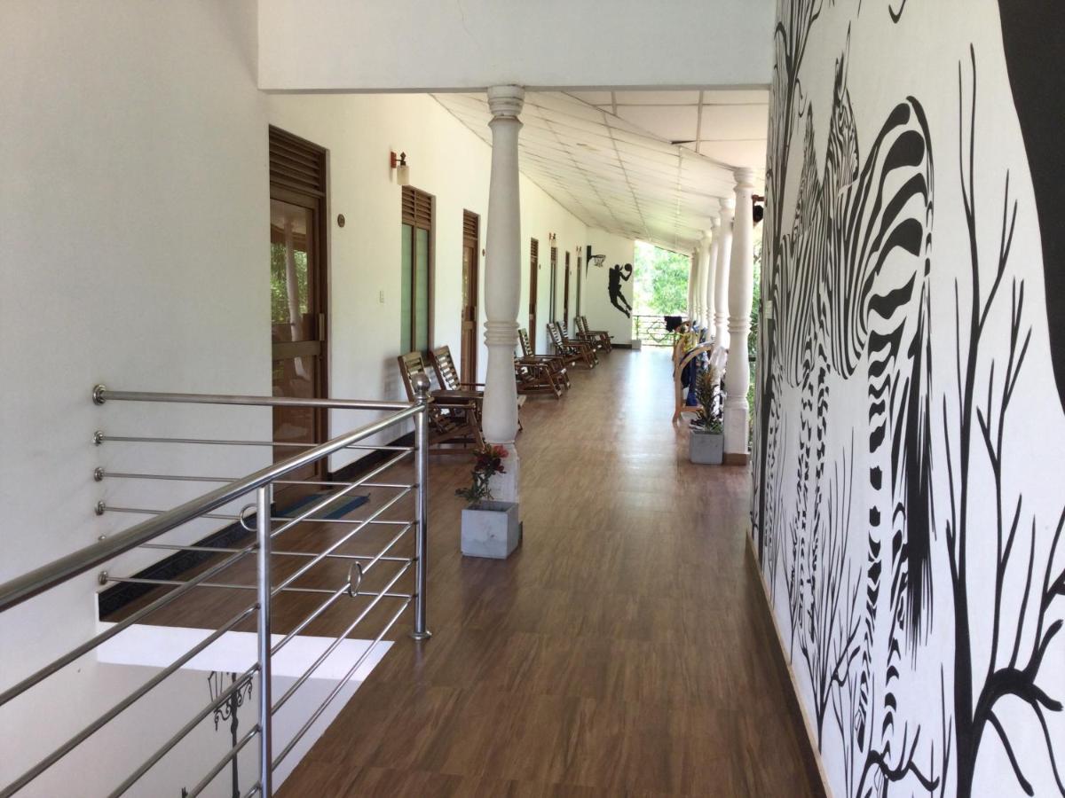 French Garden Resort أوبوفيلي المظهر الخارجي الصورة