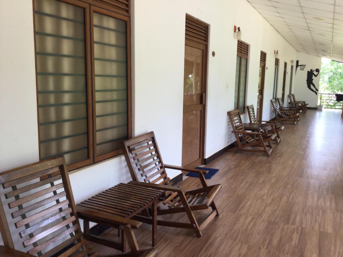 French Garden Resort أوبوفيلي المظهر الخارجي الصورة