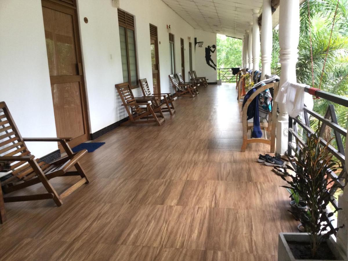 French Garden Resort أوبوفيلي المظهر الخارجي الصورة