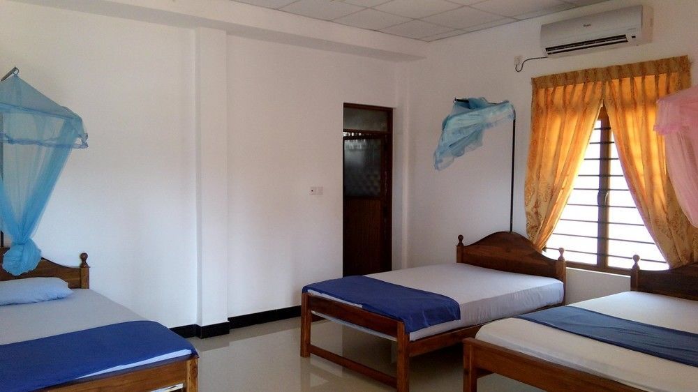 French Garden Resort أوبوفيلي المظهر الخارجي الصورة