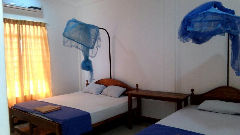 French Garden Resort أوبوفيلي المظهر الخارجي الصورة
